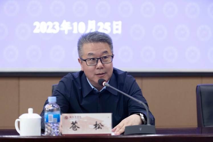 http://www.hrbu.edu.cn/__local/E/18/3F/FC13460A5BD47A8CA9AD99FD6E6_696CB1F8_32AF0.jpg