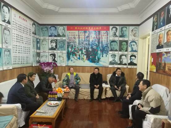 越众集团老总_越努力越幸运图片(3)