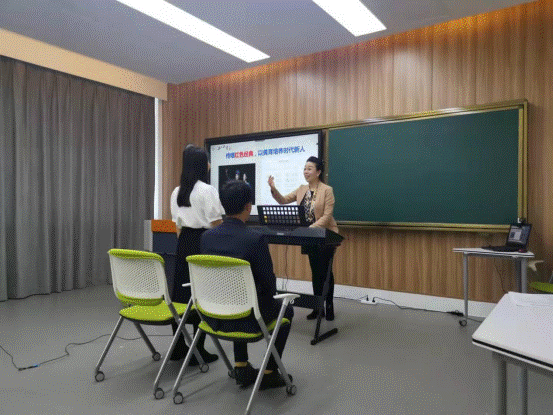 http://www.hrbu.edu.cn/__local/5/33/C4/2DDCFD70B4817947FAD7CB15A6A_84988A51_E099B.png