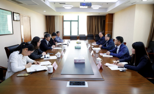 http://www.hrbu.edu.cn/__local/2/13/D3/D5303BF4BF204E5425B7EE52295_5E34F09A_B7CE6.png