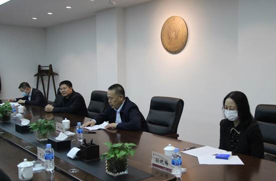 说明: C:\Users\Administrator\Desktop\20210930送于成学校长到岗新闻稿\新闻图片20090930\IMG_9102.JPG